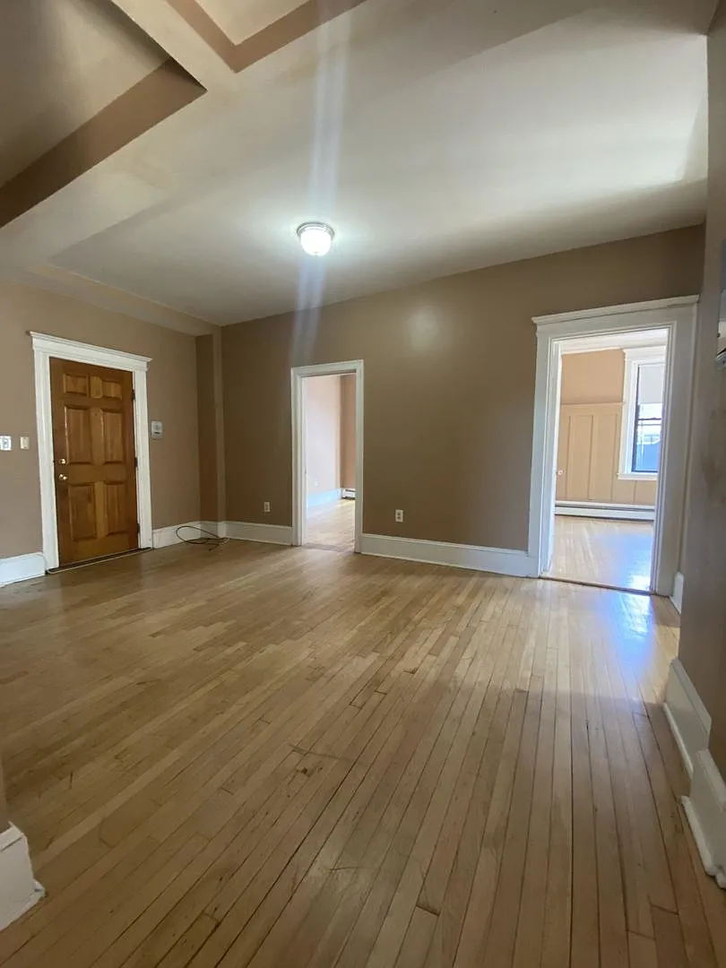 Large 4 bed in Allston — Photo 1