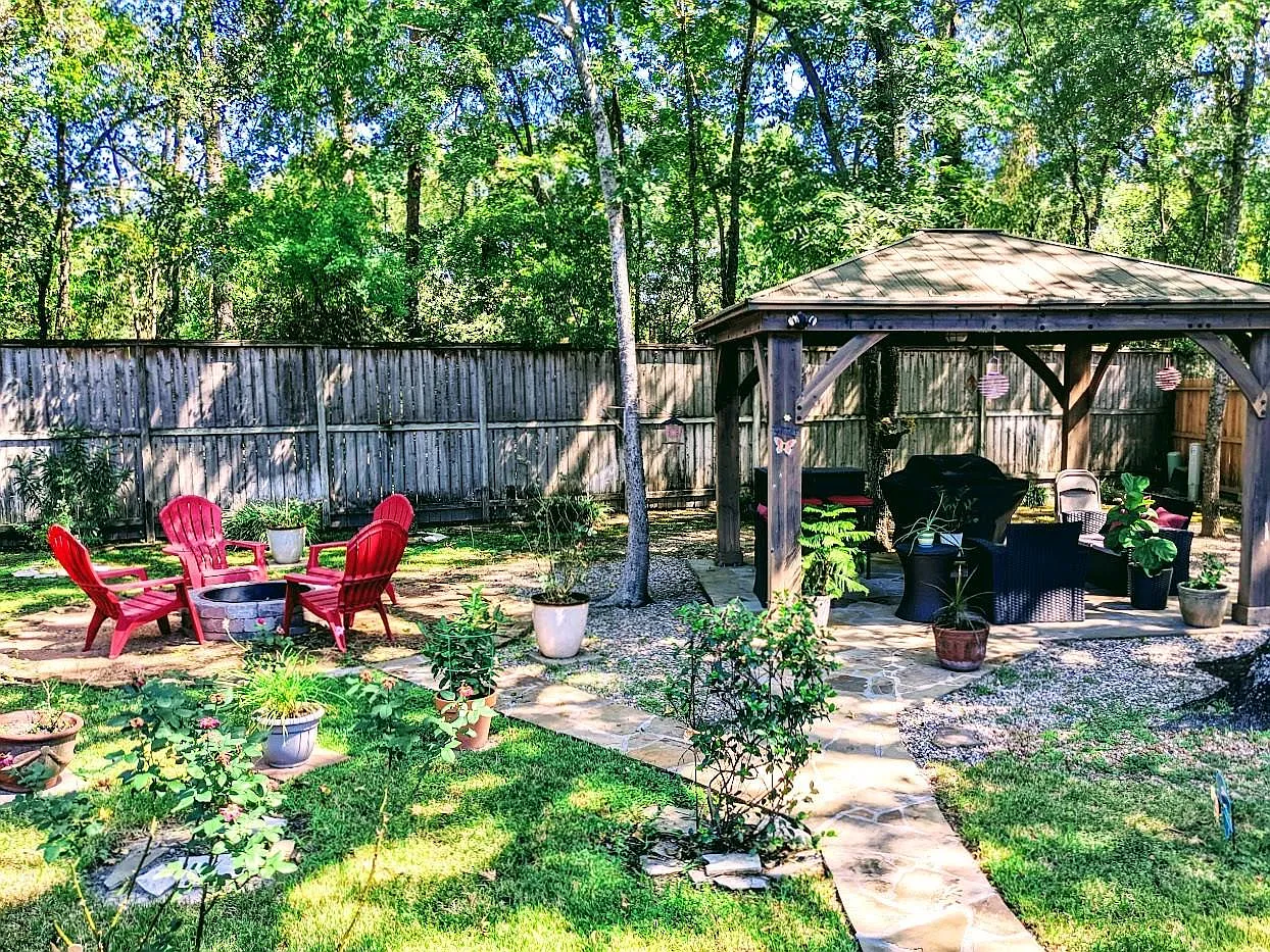 3 bed, 2.0 bath, 2120 sqft, $2,150 — Photo 3