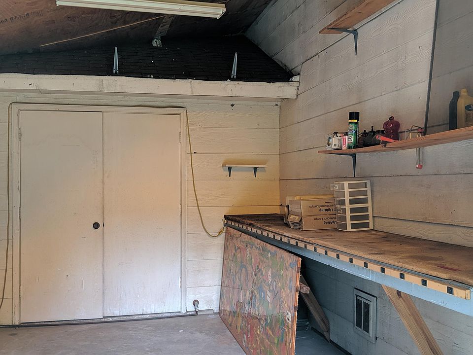 2nd image of 8602 Timber Point St