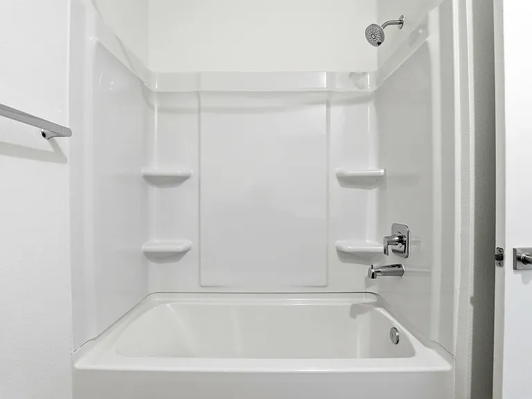 Venture Apartments — Photo 33