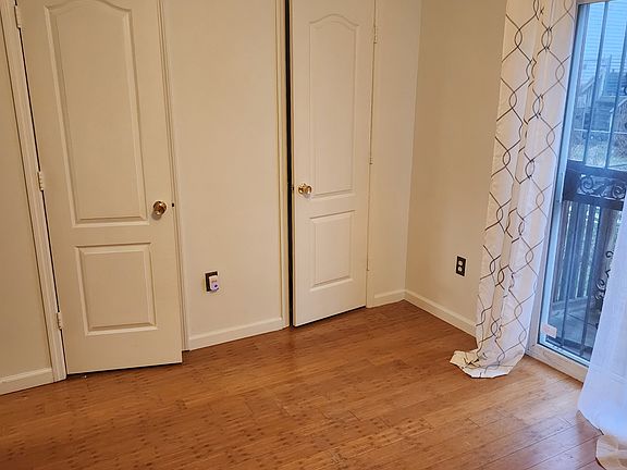 3rd image of 2916 Ely Ave #2