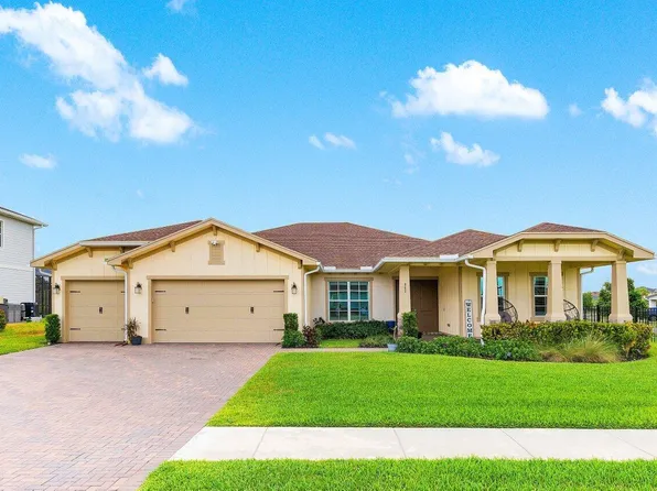 962 Castaway Ct, Loxahatchee, FL 33470
