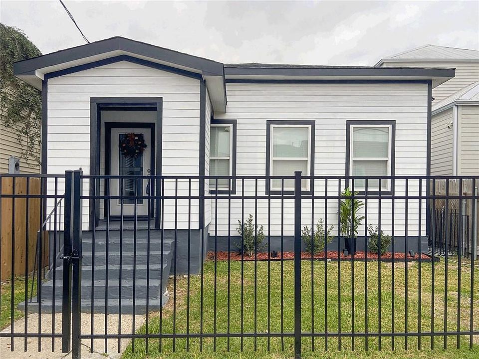 1st image of 3507 Danneel St