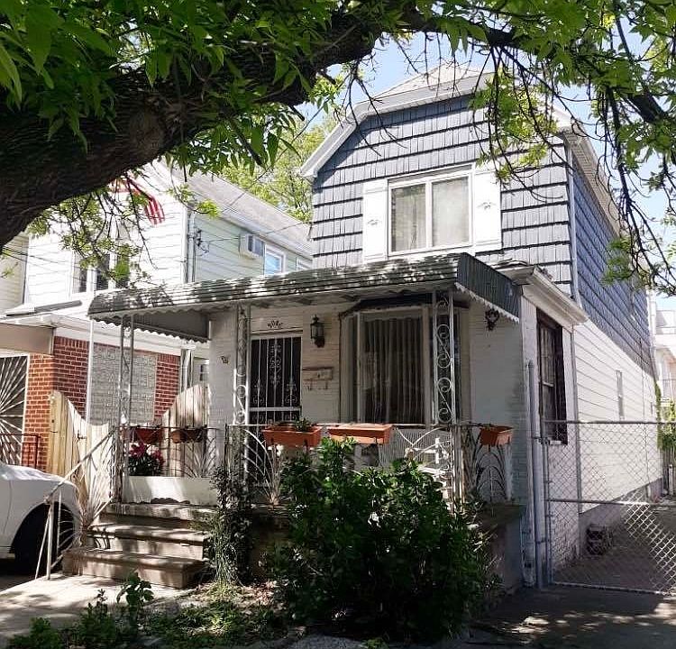 2nd image of 2046 E 22nd St