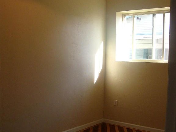 2nd image of 901 S Tremont St #315