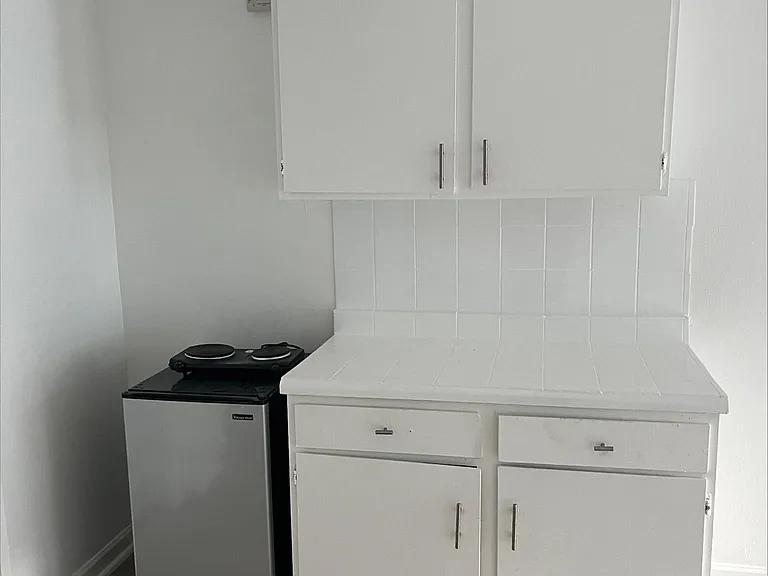 12767 Caswell Ave #8A — Photo 3