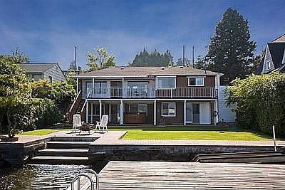 60 ft of Lake WA Waterfront!!