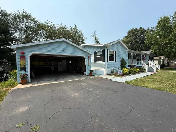 80 Meadows End, Baraboo, WI 53913
