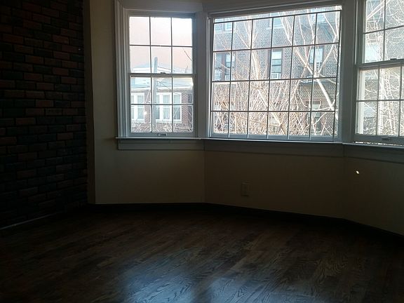 2nd image of 1621 E 15th St