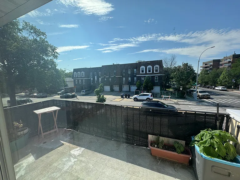 18-35 Bell Blvd — Photo 7