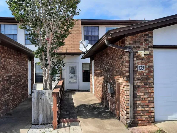 135 5th Ave, Shalimar, FL 32579