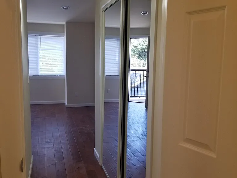 5728 Roosevelt Way NE — Photo 16