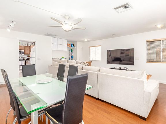 5th image of 3013 W Hampshire Ct