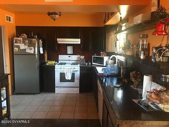 3rd image of 4425 E Butte Dr