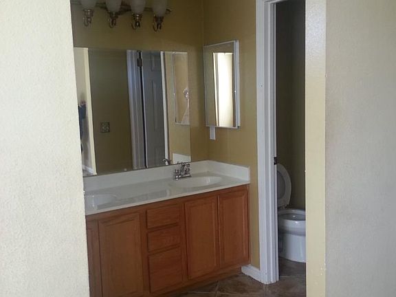5th image of 931 Woodcreek Way