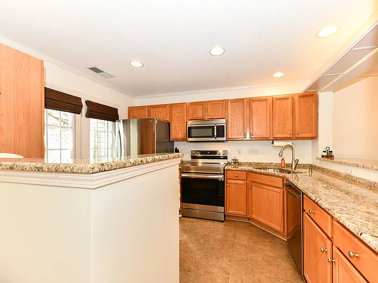 5625 Fellowship Dr — Photo 27