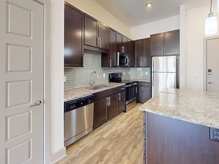 The Flats at Palisades — Photo 99