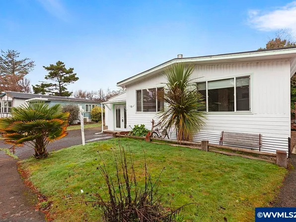 4800 SE Inlet Ave Unit 8, Lincoln City, OR 97367