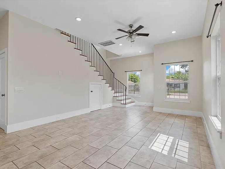 2202 Lynnfield St #A — Photo 10