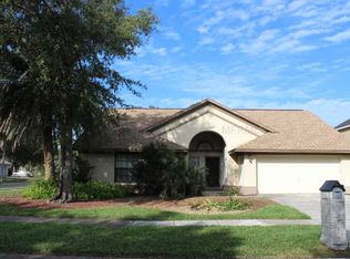 9502 Pebble Glen Ave, Tampa, FL 33647