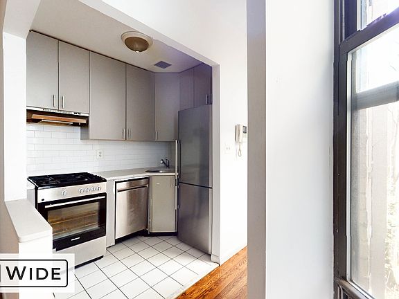 5th image of 216 E 85th St APT 5D