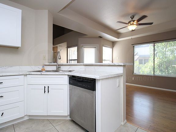 3rd image of 4201 N 20th St Unit 227
