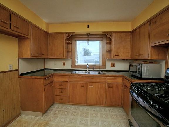 4th image of 53 Shannon Dr