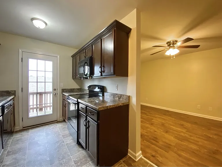 505H Havendale Ct — Photo 6