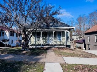 113 E Fulliam Ave, Muscatine, IA 52761