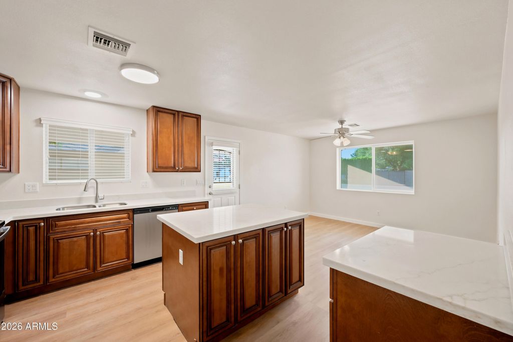 1031 E 2ND Avenue, Mesa, AZ - View 6