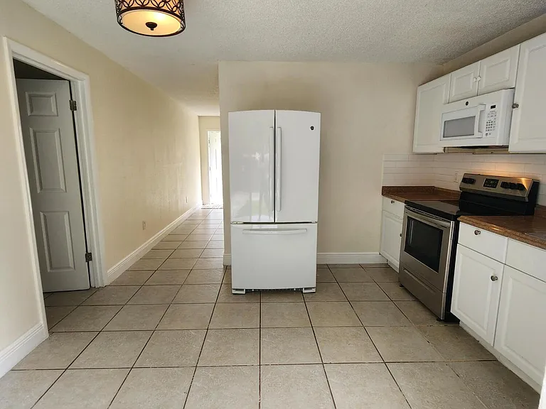 2167 Laura Ln #A — Photo 26