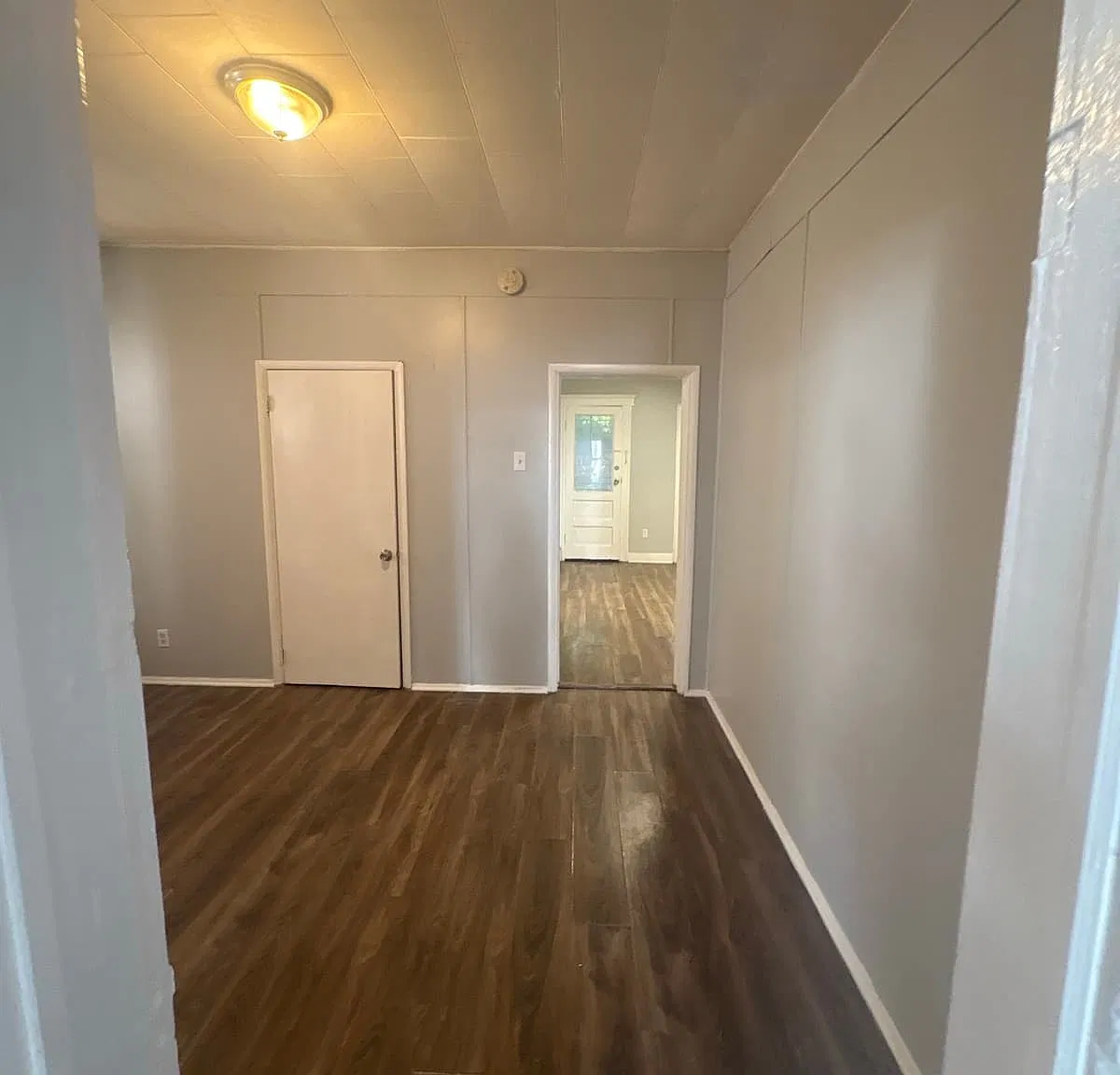 3 bed, 1000 sqft, $1,950 — Photo 3