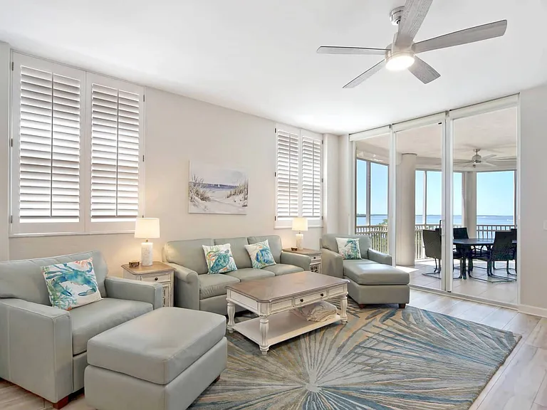 14200 Royal Harbour Ct — Photo 17