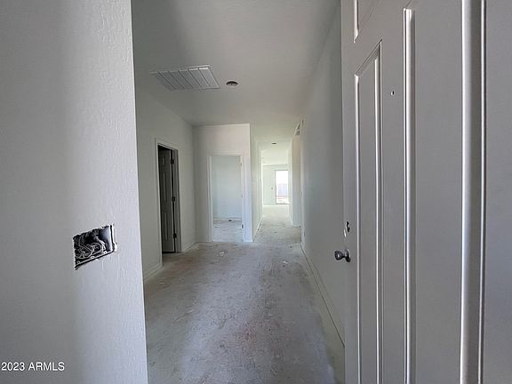2nd image of 11461 E ULYSSES Avenue
