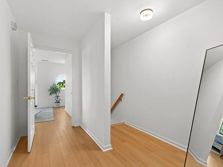 39B Hamilton Ave — Photo 25