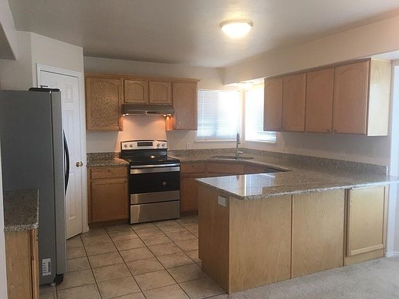 3rd image of 8883 S Silver Pine Ct
