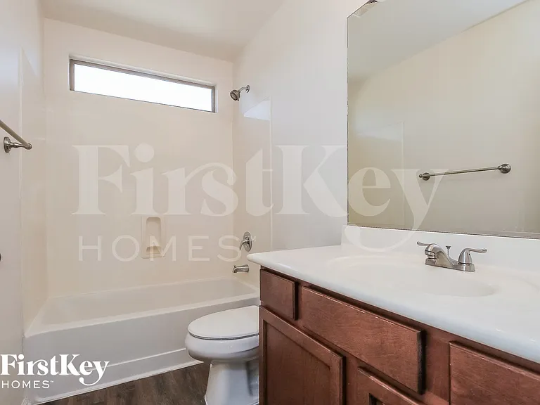 50 W Castle Rock Rd — Photo 12
