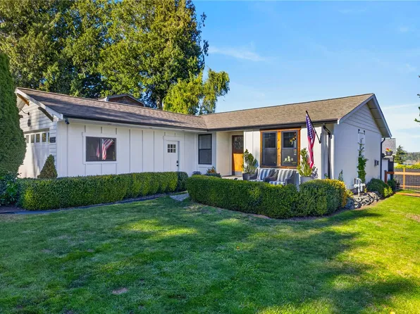 2512 16th Street, Anacortes, WA 98221