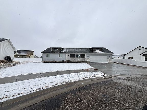 2nd image of 4413 E Poppy Ln