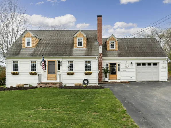 102 Bow Street, Freeport, ME 04032