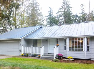 1322 Admirals Dr, Coupeville, WA 98239