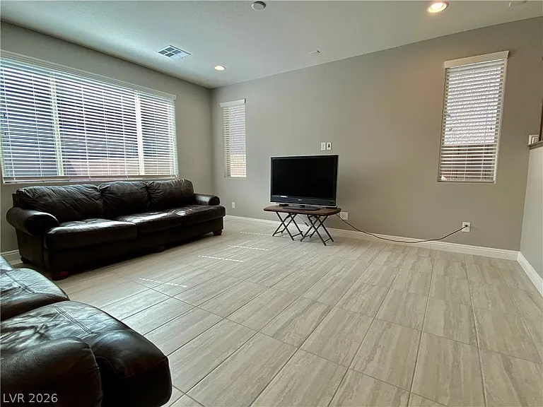 463 Morro Strand Ave — Photo 8