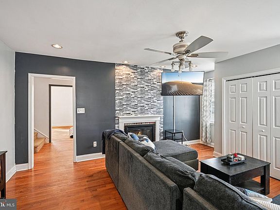 2nd image of 507 Marsh Rd