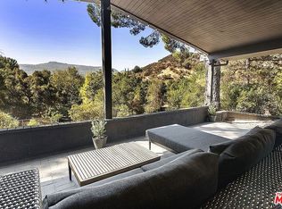 24647 Mulholland Hwy, Calabasas, CA 91302