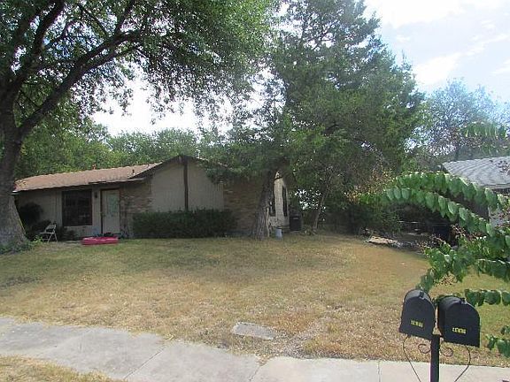 3rd image of 4627 Pintoresco St