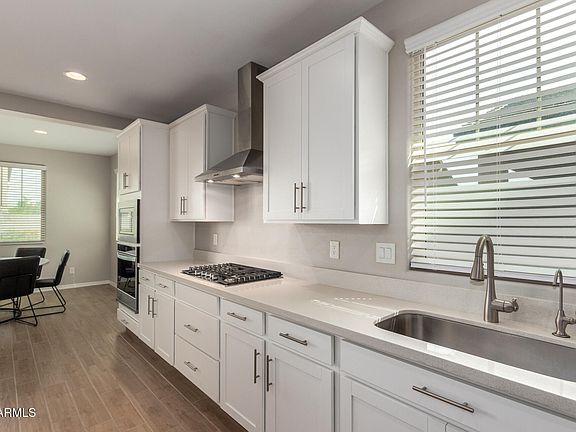 4th image of 23020 E Excelsior Avenue