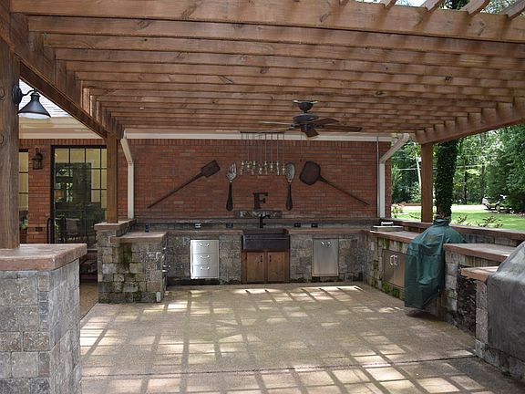 4th image of 108 Woodland Hills Dr