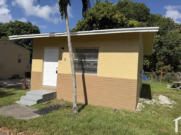 1924 NW 28th St #2, Fort Lauderdale, FL 33311
