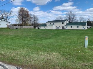 Hayes St, Rose City, MI 48654