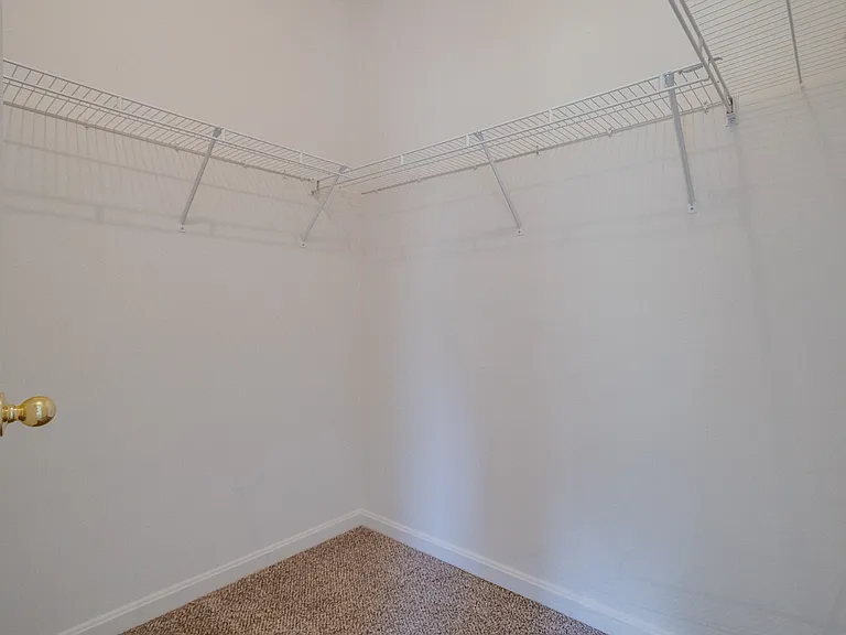 103 Buttonwood Ct — Photo 29